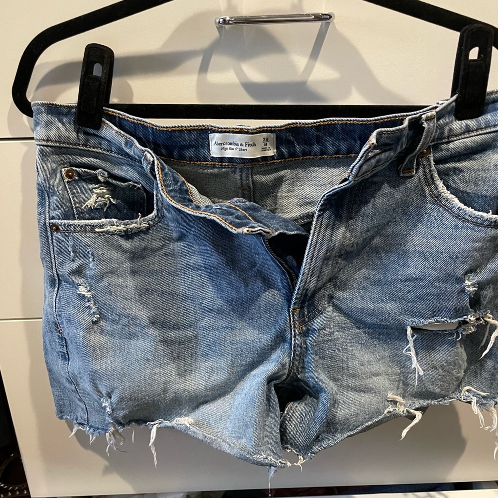 High rise mom shorts. Worn twice.